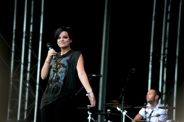 Peace & Love '10 - Lily Allen 