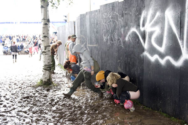 Roskilde Festival 2007 (besökarna och gyttjan) 39