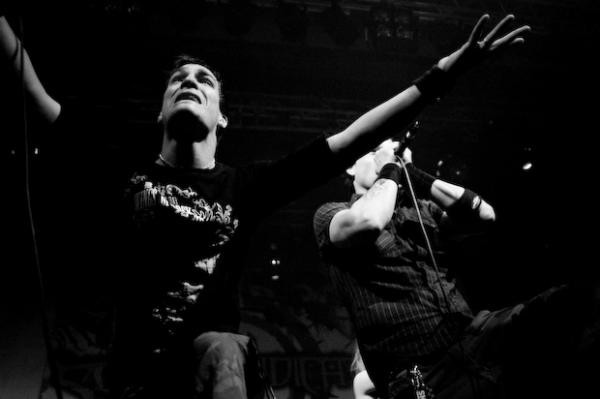 Sonic Syndicate (Stockholm, Debaser Medis) 8